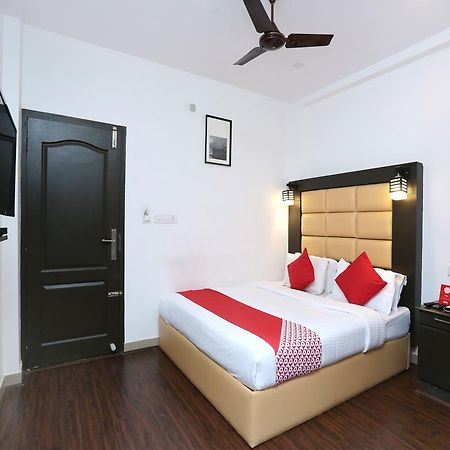 Kochi Hotel Qube المظهر الخارجي الصورة